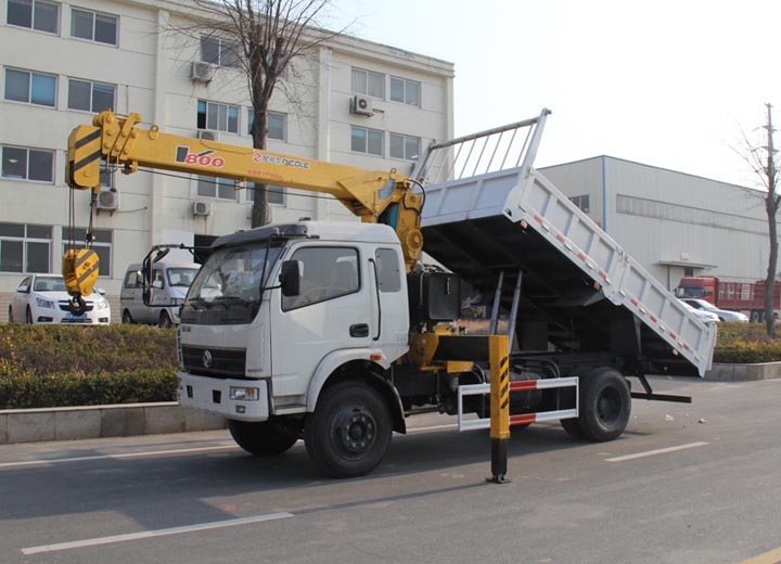 東風御龍5噸自卸直臂隨車吊