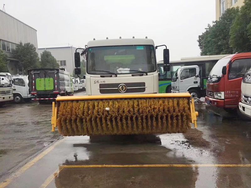 東風天錦掃雪車除雪車圖片4